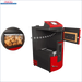 Roter und schwarzer Holzvergaser Attack SLX Lambda Touch 25 kW für effiziente Heizung