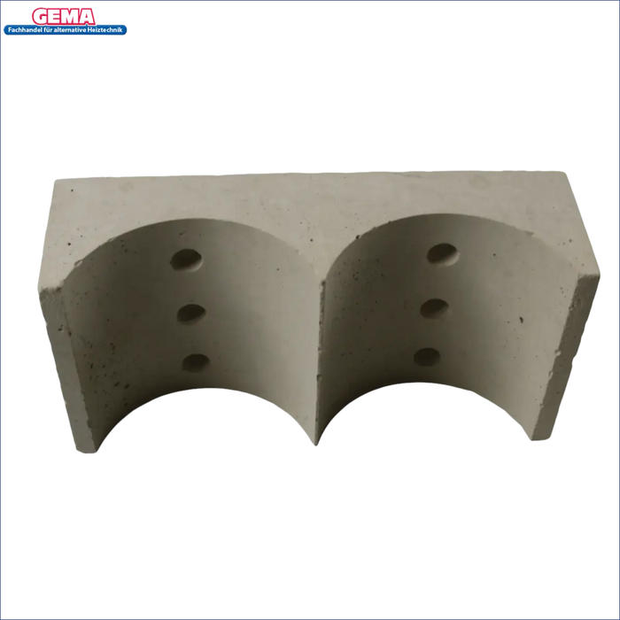 Betonblock mit zwei halbkreisförmigen Kanälen und drei Löchern pro Kanal für MPM DS Wood Schamottdüse 10-18kW